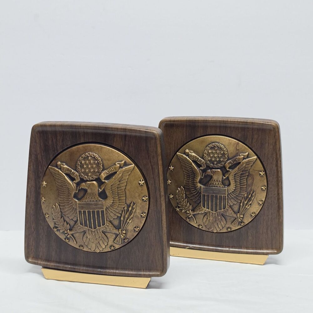Vintage U.S. Great Seal Bookends MCM Wooden Look Resin & Brass Patriotic Eagle